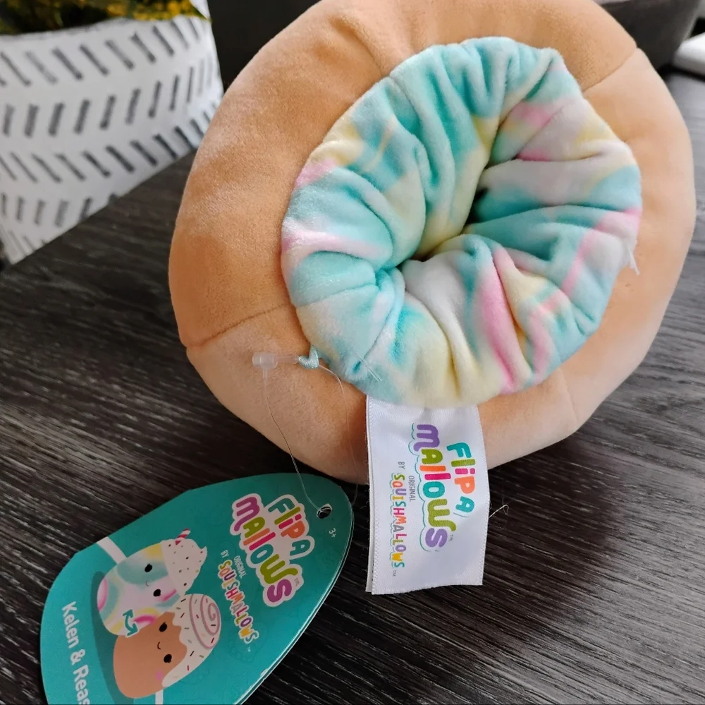 Squishmallows Flip-A-Mallow Plush Kelen Milkshake & Rease Cinnamon Roll - Picture 6 of 8